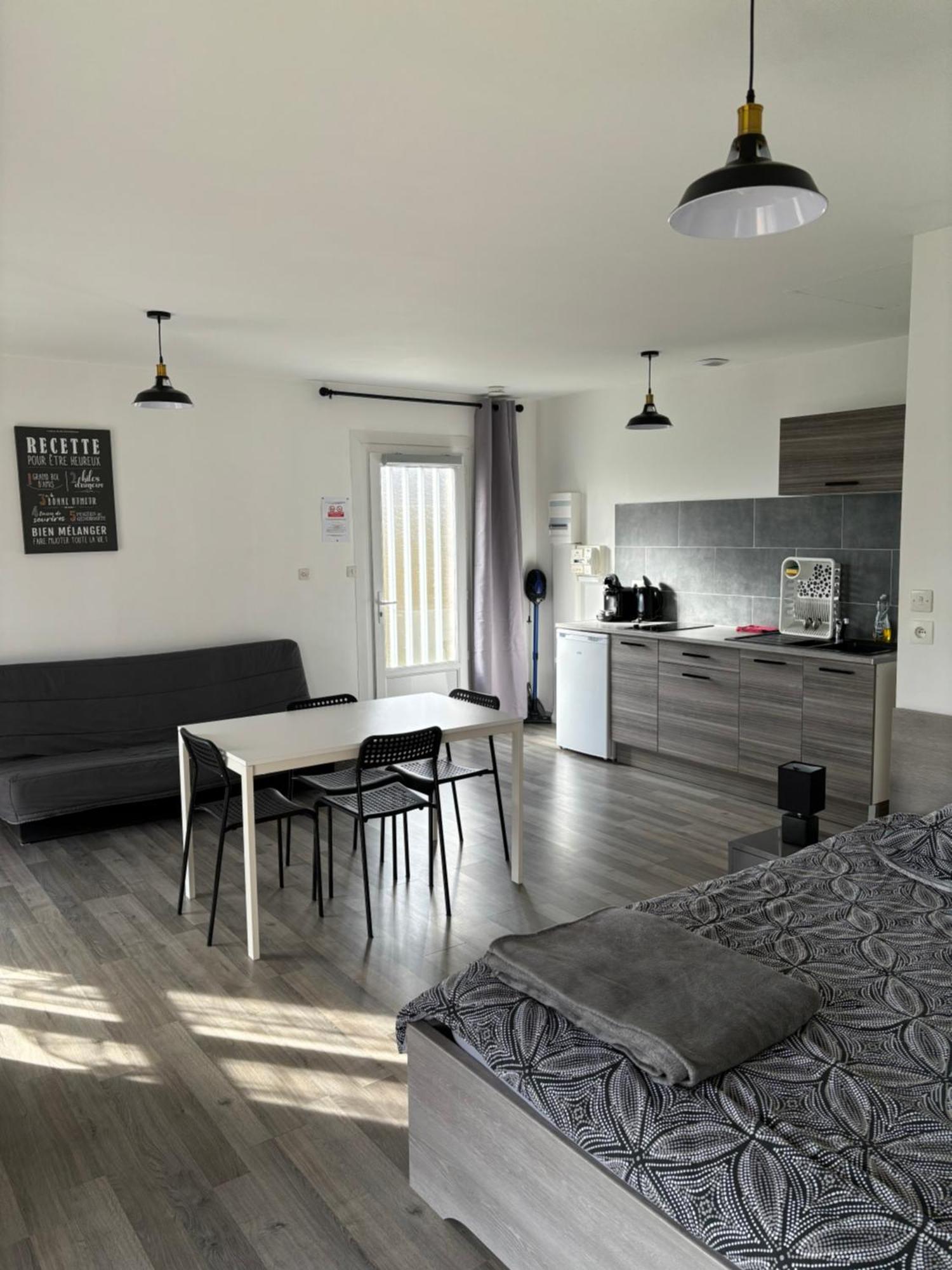 Studio Albert Avec Terrasse A Proximite De Metz Kültér fotó
